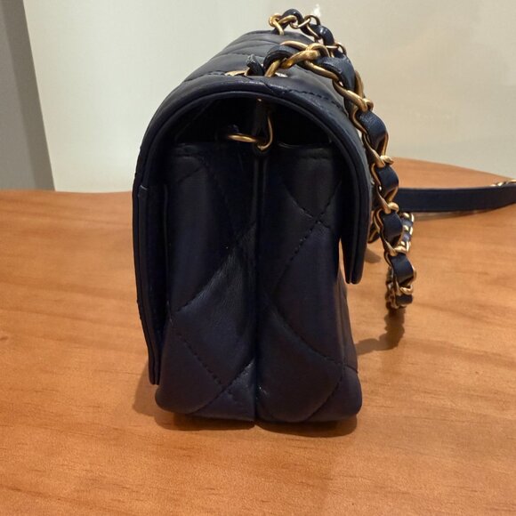 Chanel CC Diamond Lock Flap Bag Quilted Lambskin Mini - Picture 3 of 15